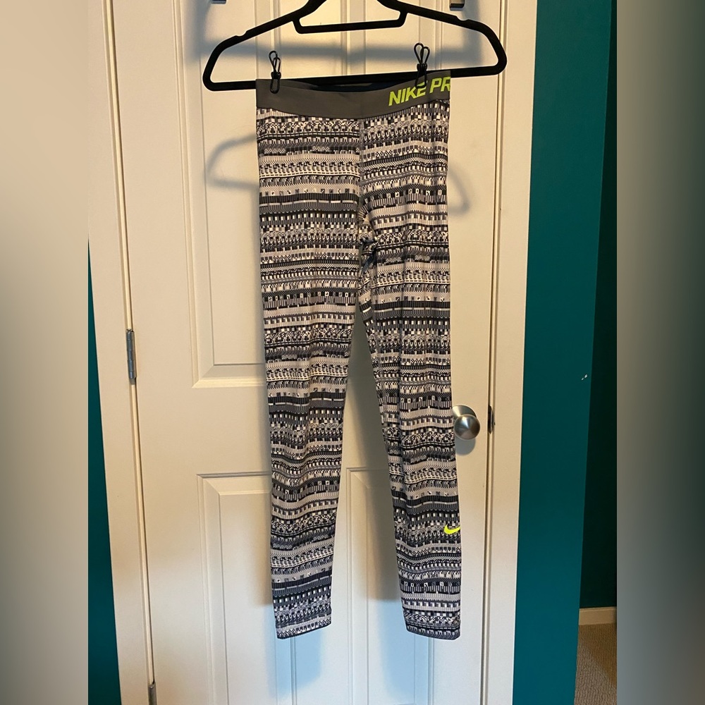 Nike leggings
